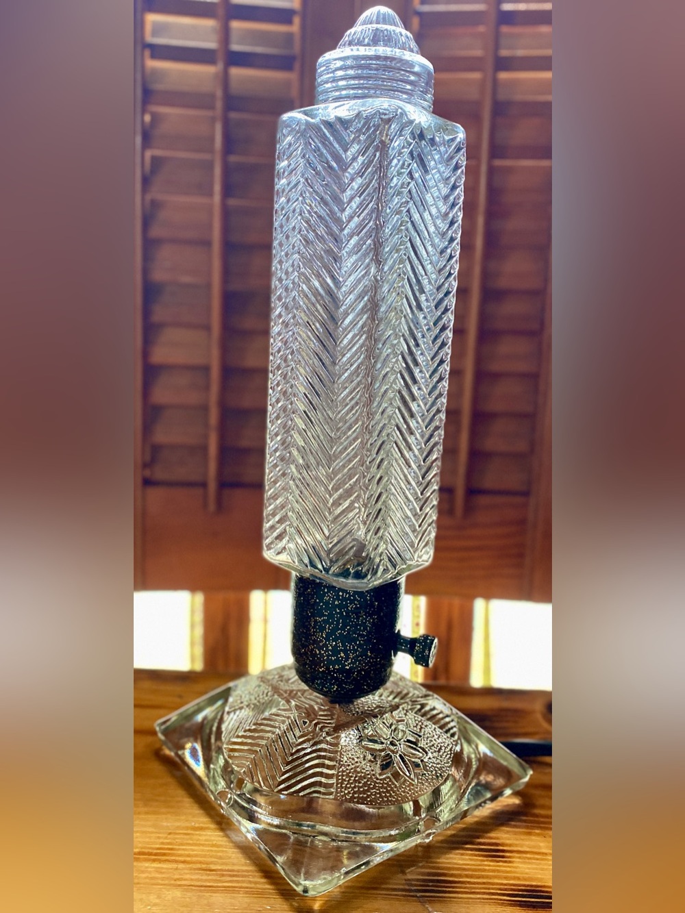 VINTAGE BOUDOIR LAMP